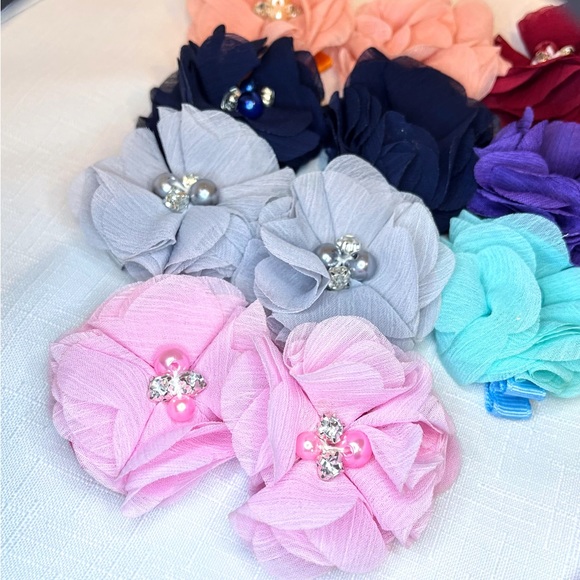 Vinobow Flower Soft Hair Bow with Faux Pearls and Rhinestones Set of 40 - Picture 3 of 10